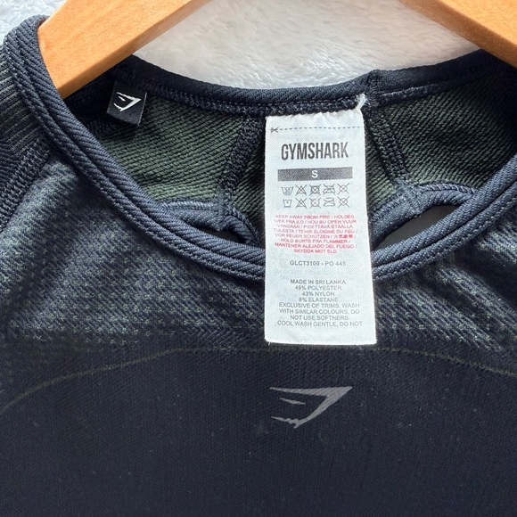 Gymshark Ultra Seamless Black Double Cutout Crop Top (S) - Picture 5 of 5